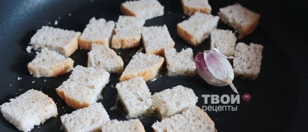 Салат Цезарь с курицей