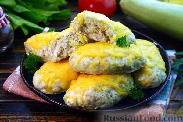 Куриные котлеты с рисом и кабачком, в духовке