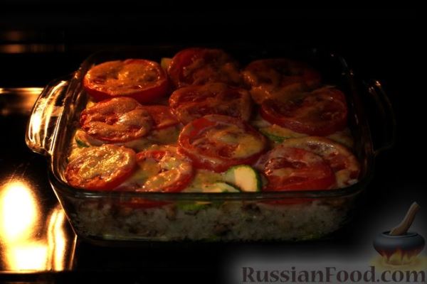 Рисовая запеканка с кабачками и грибами