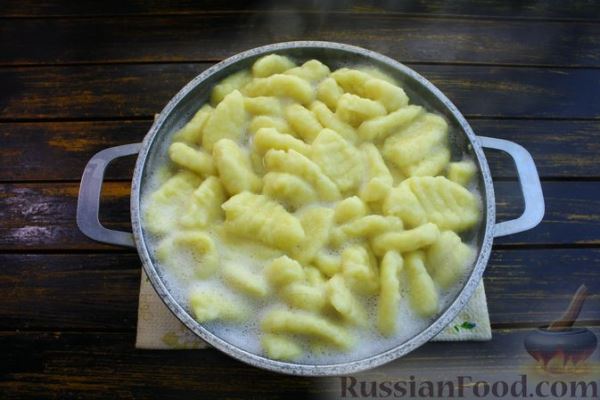 Ньокки, запечённые с томатным соусом (в духовке)