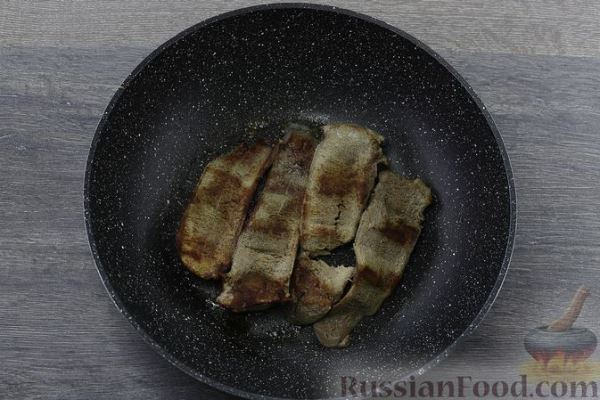 Свиной язык со сливочным соусом и хреном