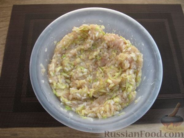 Куриные котлеты с рисом и кабачком, в духовке